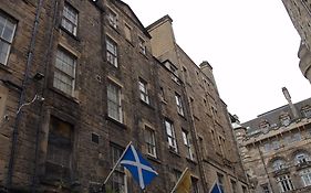 Niddry Street Apartments Edinburgh